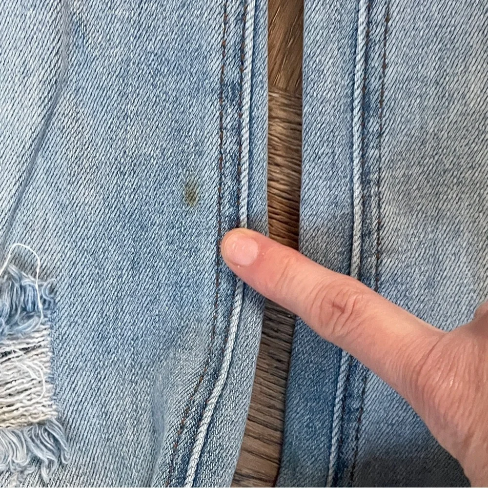 Kut From The Kloth High Rise Distressed Button Fly Jeans Blue 12 KP1392MA1 - Picture 10 of 12